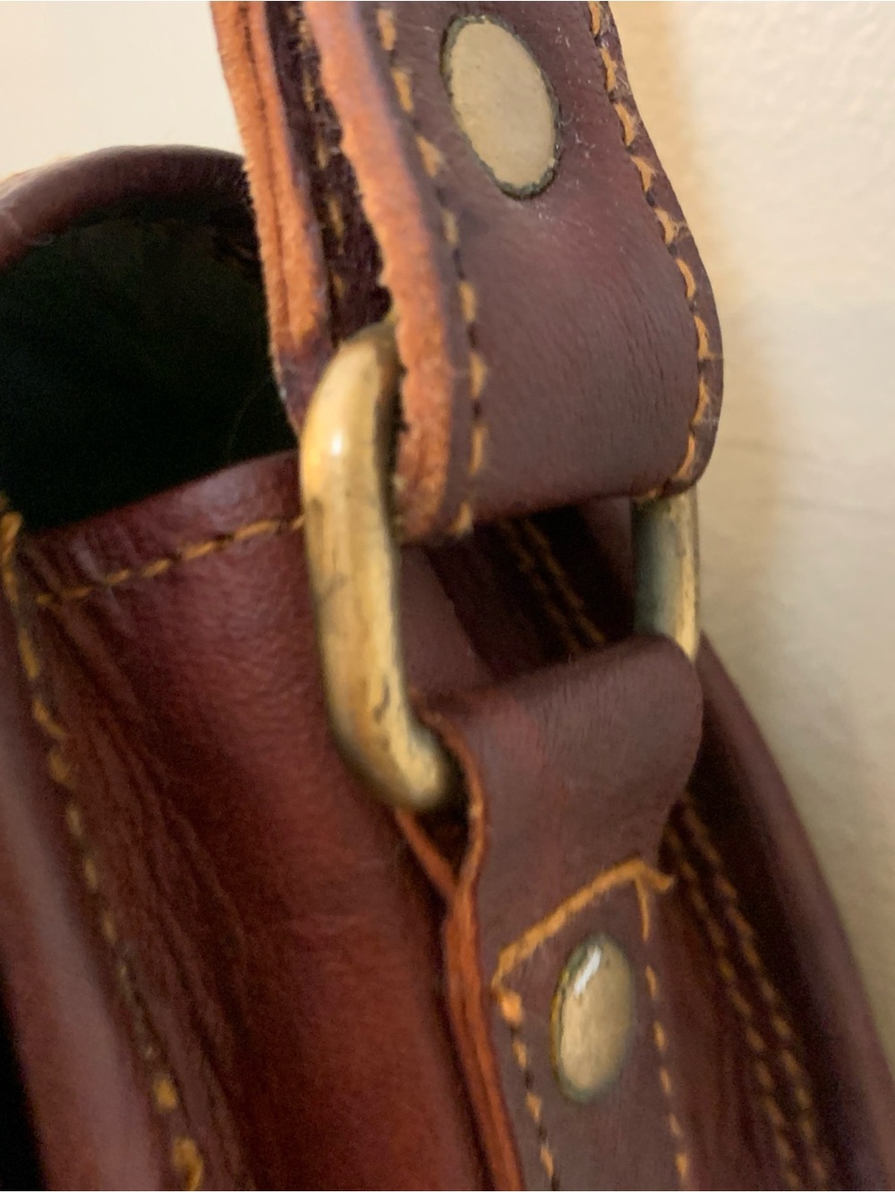 Vtg Waxed Leather Messenger Bag Crossbody Green Canvas Interior Brass Hardware - Picture 6 of 9